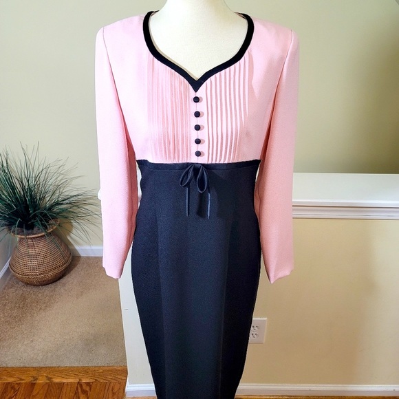 Cynthia Howie for Maggy Boutique Dress - Picture 2 of 7